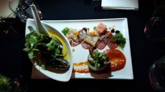 Vorspeise mit verschiedenen Fischsorten