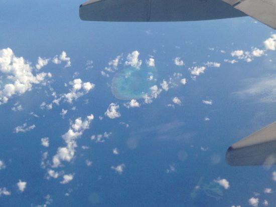 Ein ganz kleiner Teil des Great Barrier Reefs von ganz weit oben!