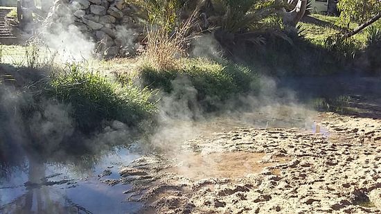 Die natürlichen heißen Quellen