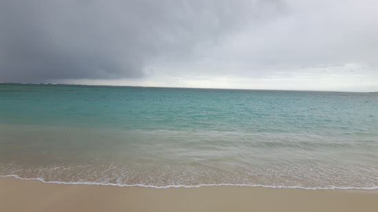 Aufziehendes Unwetteram Turquoise Bay