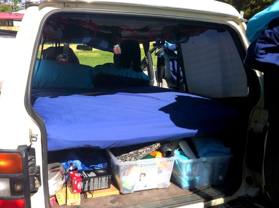 ...Matratze drauf, Kisten rein und let's go! (mit 1,85 m kein Problem)