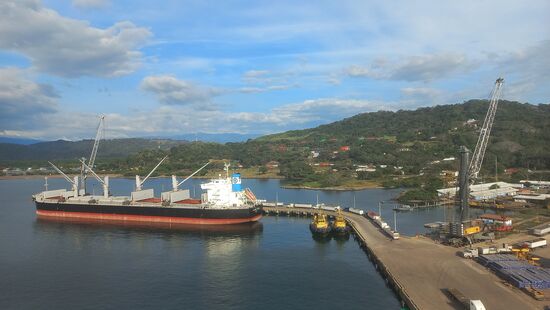 Unser Ausblick von Schiff, gaaanz hinten ist Mata de limon