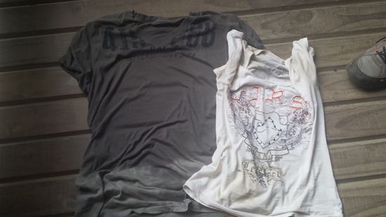 Die shirts sind alles andere ausser frisch gewaschen !