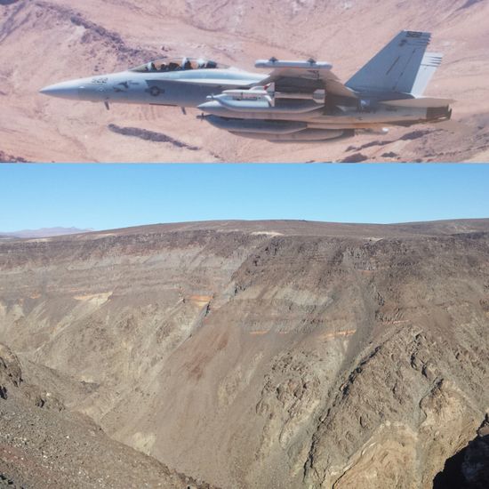 Dieser Düsenjet ist zwar nur abfotografiert,  aber in der Höhe des orangenen Streifen ist genau so ein Modell durch die Schlucht gebrettert!!