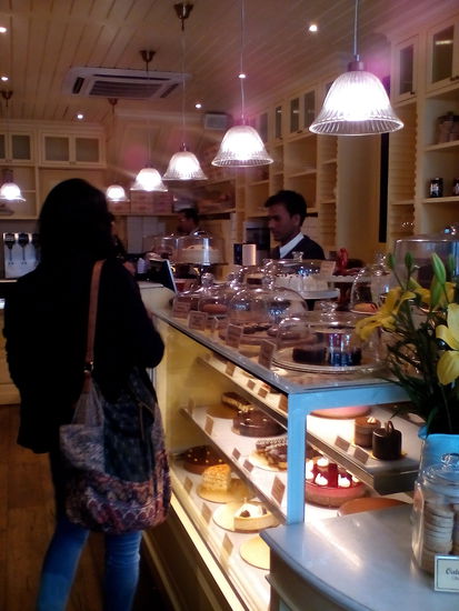 The chilli bakery, Khan Market