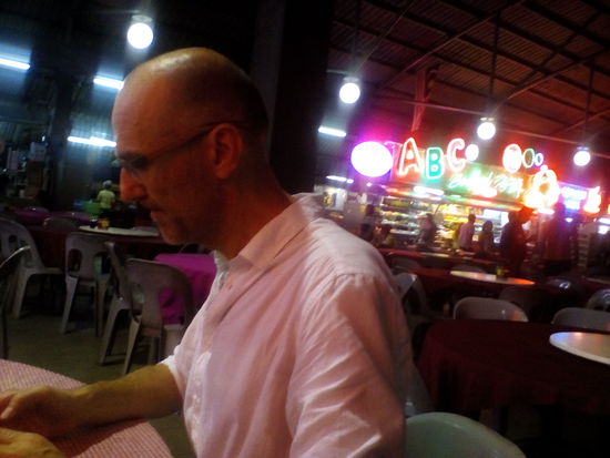 Warten auf den Lobster und den Dschungelfarn