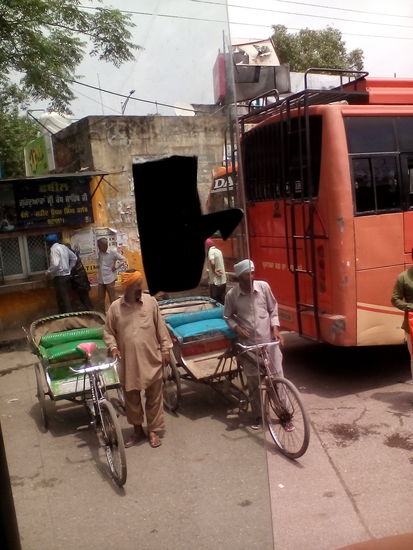 Fahrradrikscha beim Busbahnhof