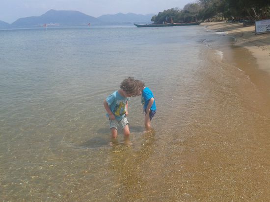 Wundervoll klares Wasser erwartete uns auf Rabbit Island.