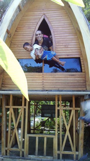 Esteban bespaßt alle