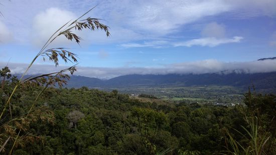 Schöne Aussicht auf das Bada-Tal