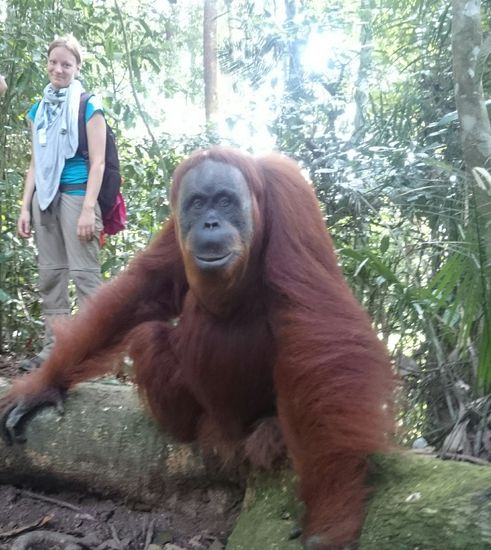und das mit Loni 
és Lonival