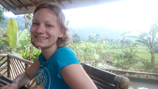 Angekommen in unserem Homestay und happy 
Megérkeztünk a szállásra, minden happy 