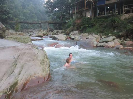 Abkühlung im Fluss..
Hűtőfürdő a folyóban