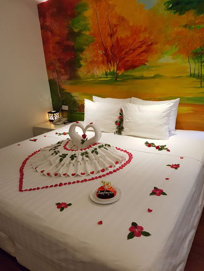 Honeymoon-Dekoration im La Selva-Hotel