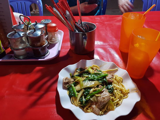 Sieht gut aus - war gut. Und beide Gerichte zusammen gab es für 2,50$ - da kann man echt nichts sagen