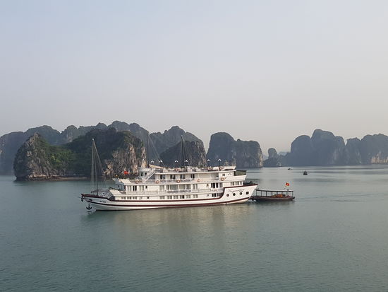 Unser Schwesterschiff - aber unseres sieht genauso aus, hat nur 4 Kabinen mehr