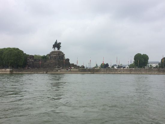 Deutsches Eck vom Wasser aus