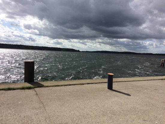 ...und dunkle Wolken