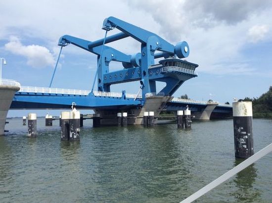 Hier gibts auch tolle Klappbrücken!