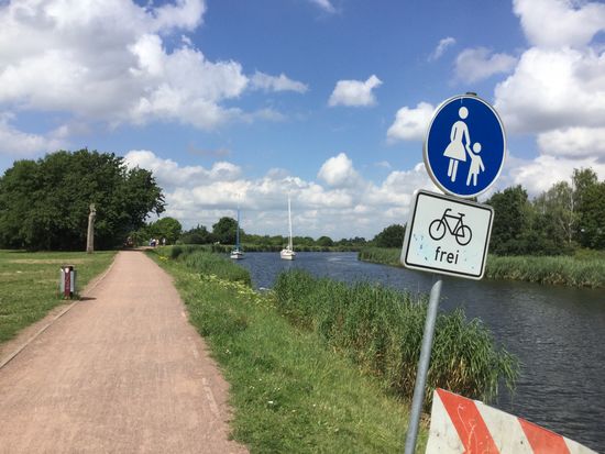 Ganz neu, in super Zustand