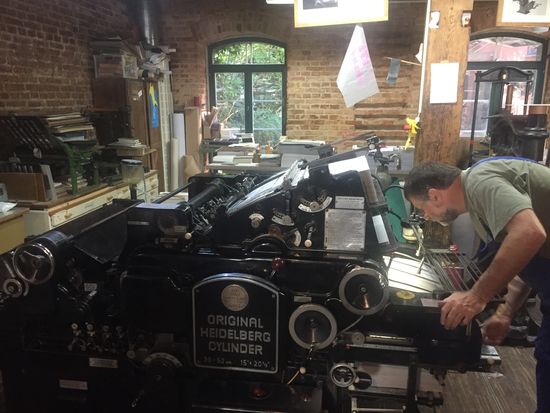 Der Drucker bei der Arbeit