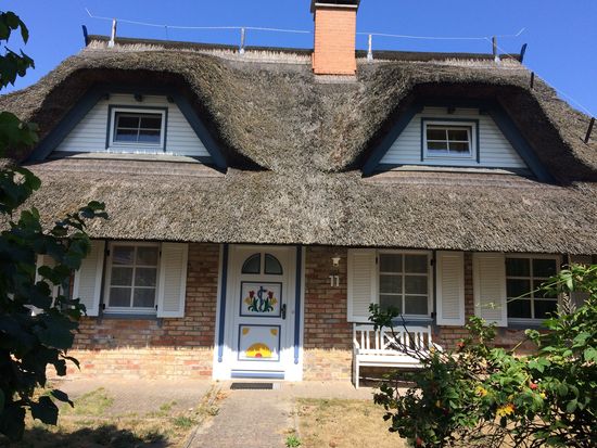 Schöne Häuser mit schönen Türen in Prerow