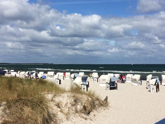 An der Seebrücke kommt der Westwind von der Seite