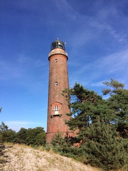 Leuchtturm Darsser Ort - da das Meer immer mehr Land abknabbert, wird er in 40 Jahren nicht mehr da stehen können