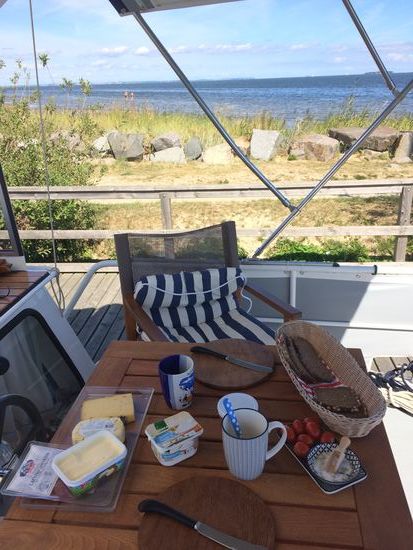 Frühstück mit Meerblick