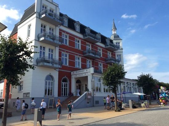 4 das ehemalige Kurhaus