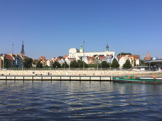 Am Palast vorbei fahren wir dann los nach Süden