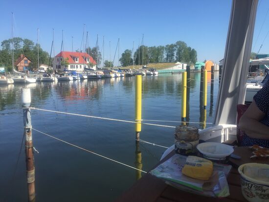 Frühstück an Deck