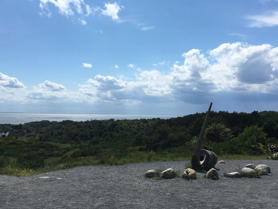 Aussichtspunkt mit Kunst