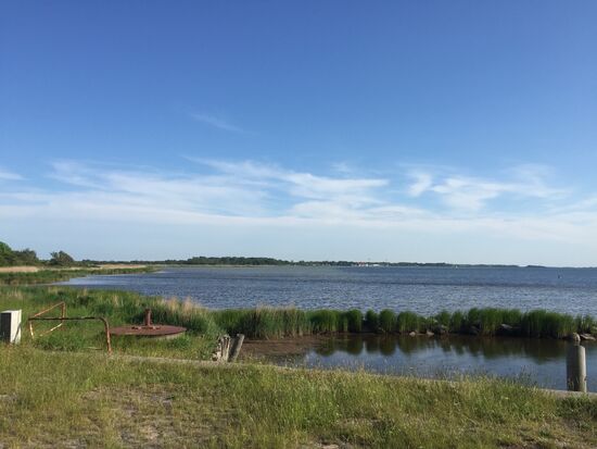 Am Bodden mit Blick auf Wiek