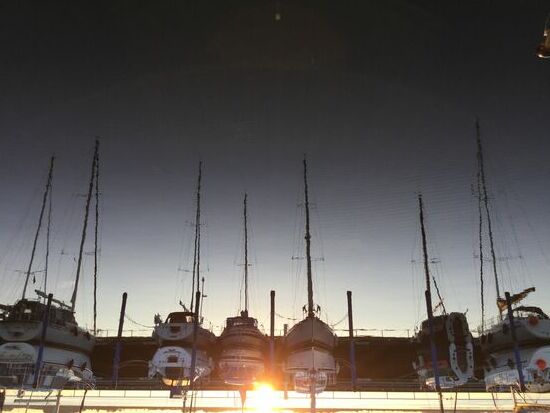 Null Wind...alles spiegelt sich .....zum Sonnenuntergang