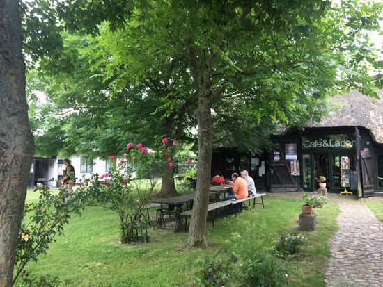 Das zweite schöne Kaffee im Garten der historischen Handwerkerstuben