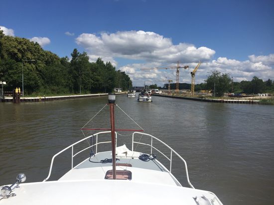 Einfahrt in die Schleuse
