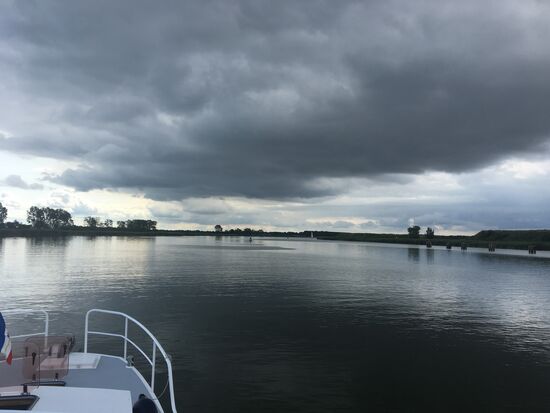 Schön, wieder zu fahren, auch wenn die Sonne noch zickt.