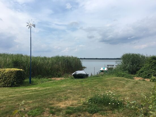 Einer der seltenen Ausblicke auf den Schmollinsee