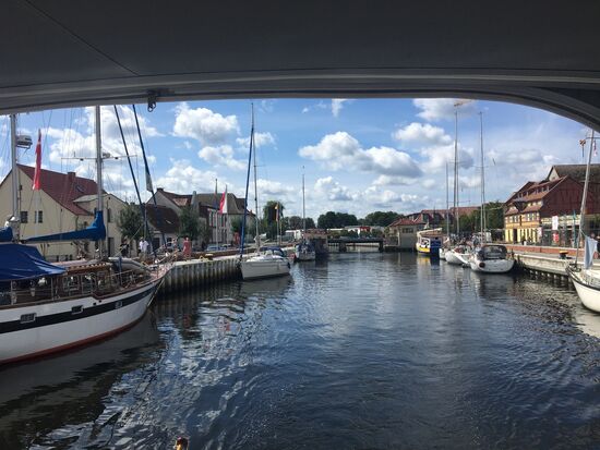 Blick zurück auf Stadthafen Ueckermünde
