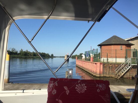 Spiegelglattes Wasser zum Frühstück