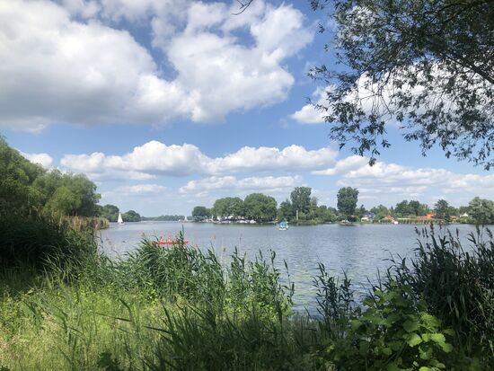 mit  Ausblicken auf die Havel