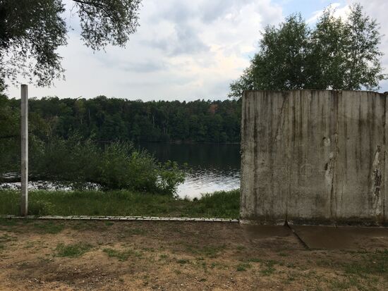 Mauerreste am Griebnitzsee