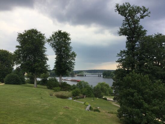 Blick auf die Glienicker Brücke