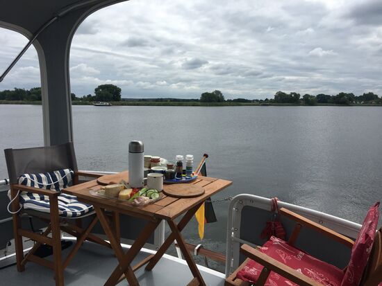 Frühstück am Wasserwanderrastplatz Pritzerbe