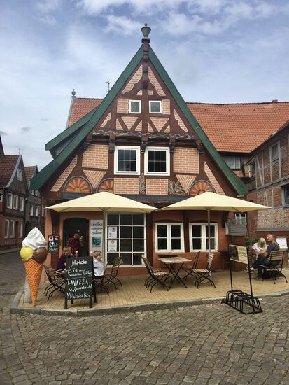 Im ältesten Haus ist die Eisdiele