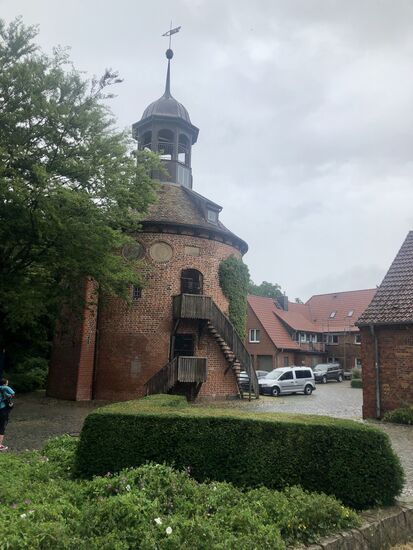 Der Schlossturm auf dem Berg - das Wahrzeichen von Lauenburg