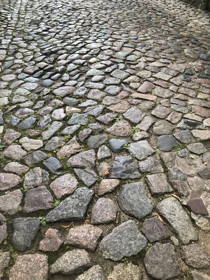 Hoppelpflaster ...immer wieder sehr, sehr unangenehm für uns Radfahrer