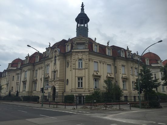 Tolle Häuser (da sind halt Zahnärzte, Rechtsanwälte und Steuerberater drinnen)