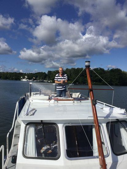 Blauer Himmel und weisse Wolken